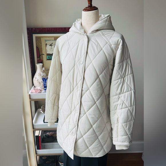 Zara Jackets & Blazers - NWT Zara Off-White Quilted Puffer Jacket